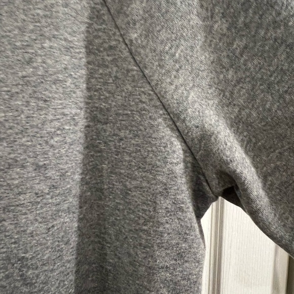 Under Armour Rival multi logo fleece hoodie in gray. Perfect condition - Picture 6 of 9
